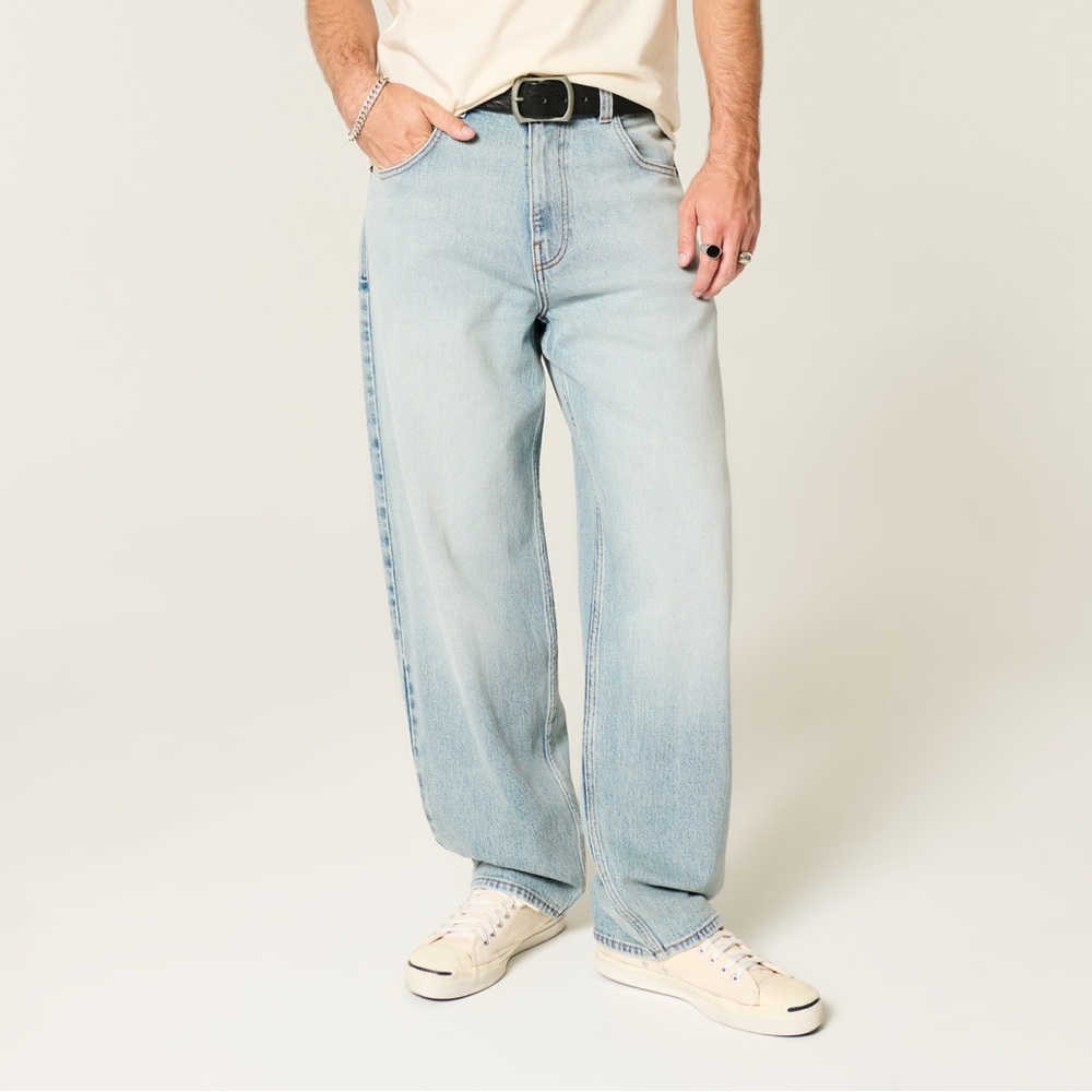 Hollister Men's Light Wash Skater Baggy Jeans